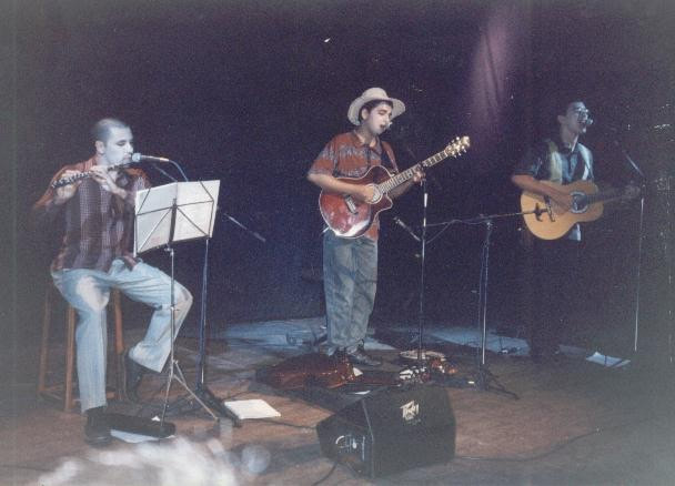 Show do Trio Guapo, com Fábio Cavalcante, Allan Carvalho e Márcio Macedo.