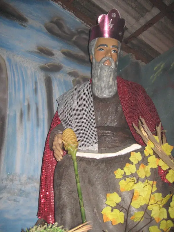Imagem de santo no terreiro de tambor de mina de Pai Brasil, em Belém do Pará